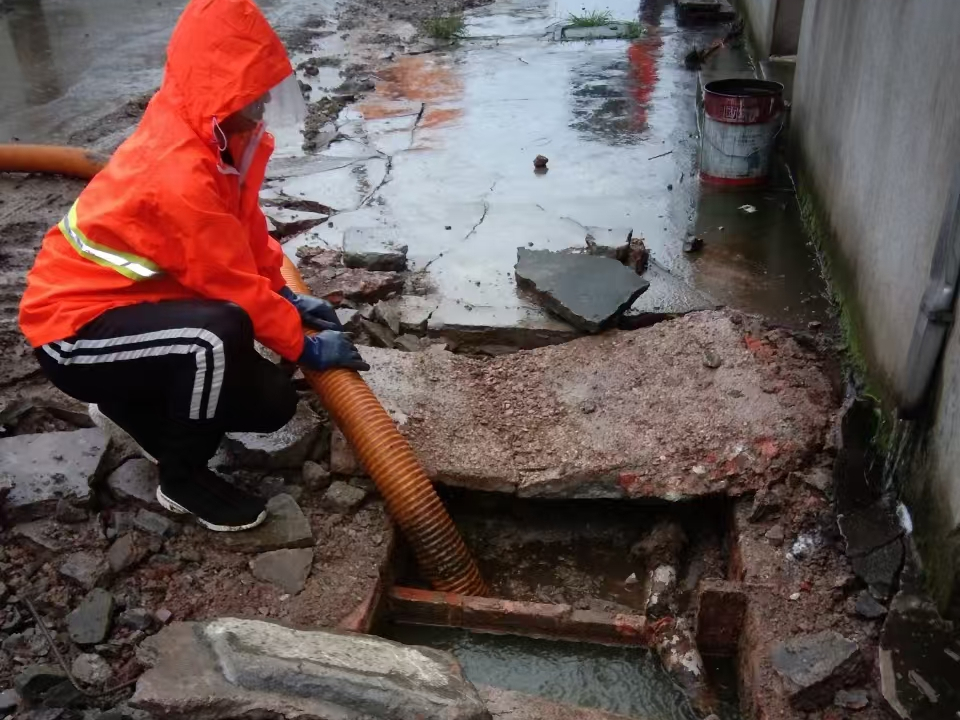 肥乡专业清理污水池 炜誉市政以规范流程守护城市 “肠道”